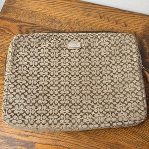 Coach Signature Jacquard Tan Laptop Computer Sleeve Case Bag Padded- Like New